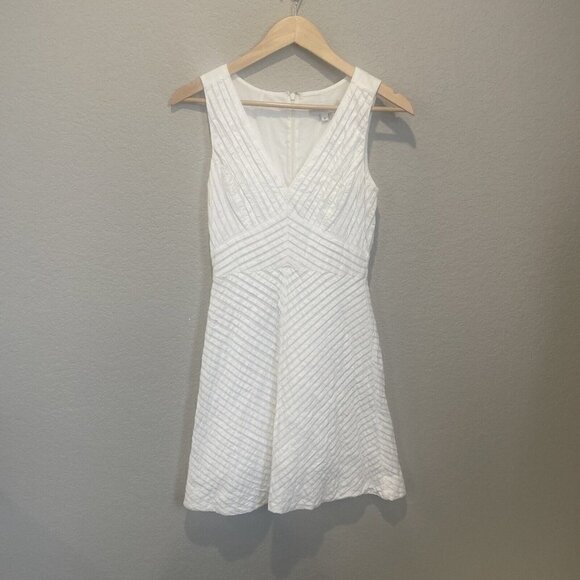 J Crew Dress Women Size 0P Petite White  Sleeveless Lined Textured Easter Spring - Picture 2 of 12